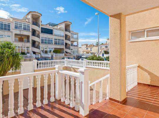 Resale - Bungalow - Orihuela Costa - Punta Prima