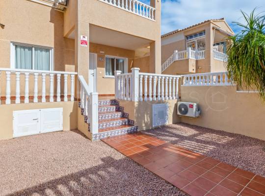 Resale - Bungalow - Orihuela Costa - Punta Prima