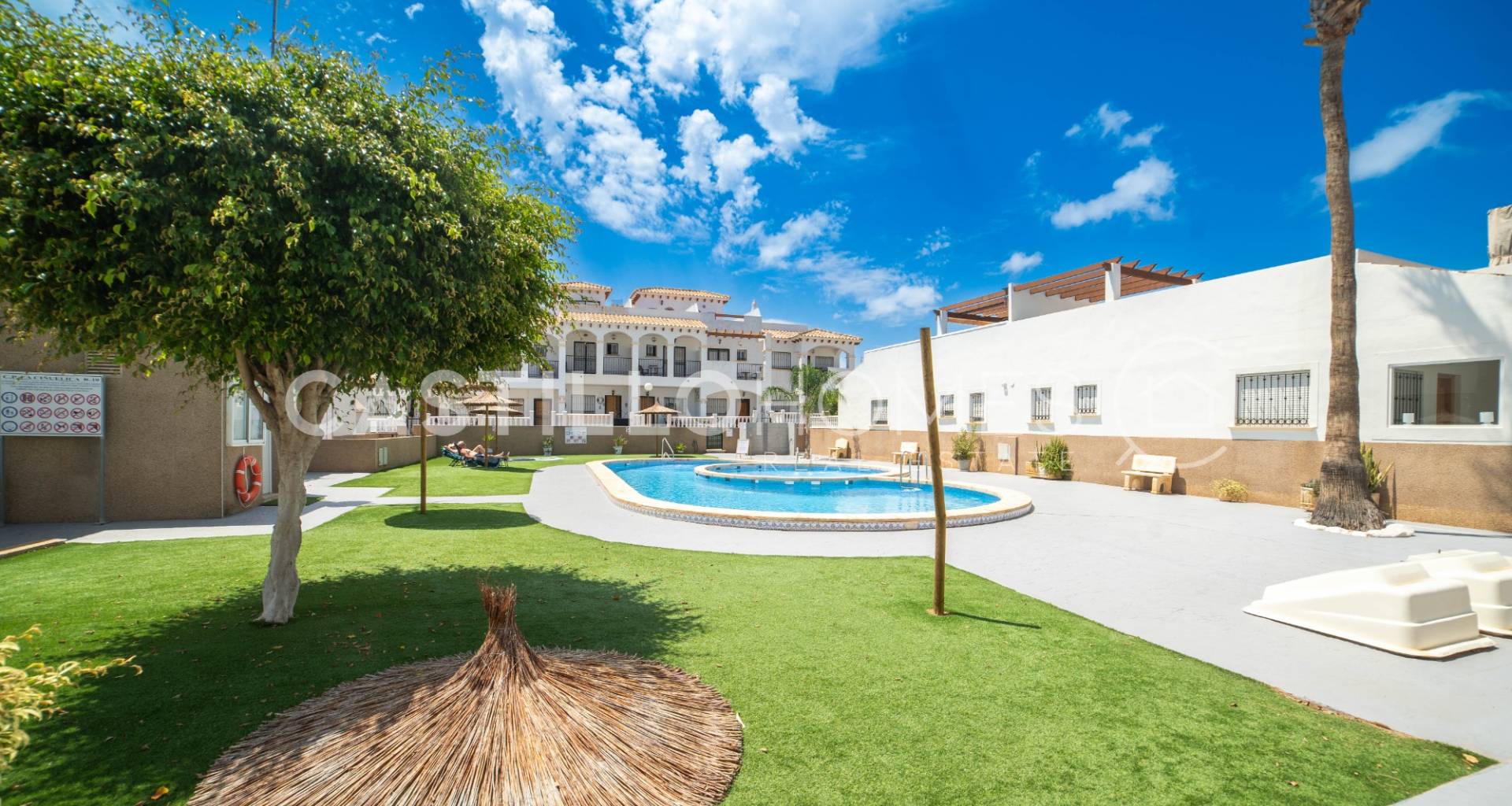 Resale - Bungalow - Orihuela Costa - Punta Prima