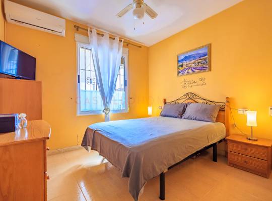 Resale - Bungalow - Orihuela Costa