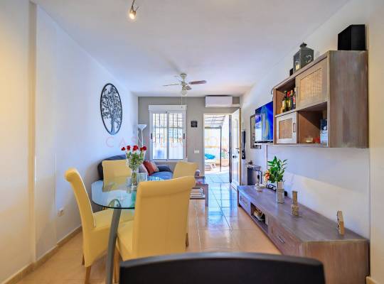 Resale - Bungalow - Orihuela Costa