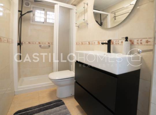 Resale - Bungalow - Torrevieja - Aguas Nuevas