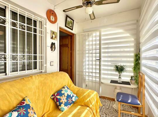 Resale - Bungalow - Torrevieja - La Siesta - El Salado -  Torreta
