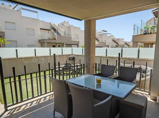 Resale - Bungalow - Torrevieja - Nueva Torrevieja - Aguas Nuevas