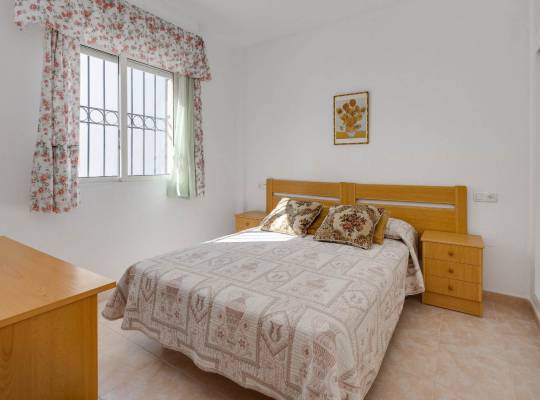 Resale - Bungalow - Torrevieja - Playa Los Naufragos