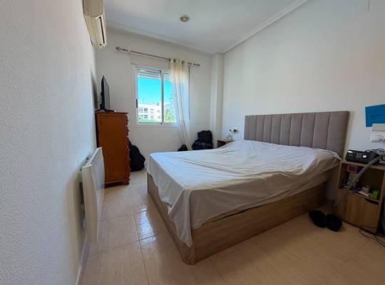 Resale - Bungalow - Torrevieja