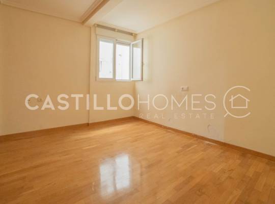 Resale - Lägenhet - Torrevieja - Centro