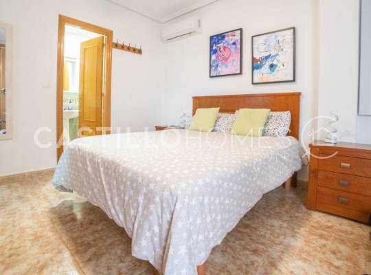 Resale - Lägenhet - Torrevieja - Centro