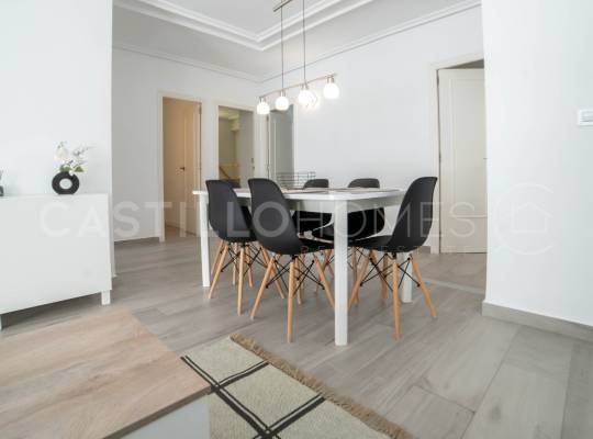 Resale - Lägenhet - Torrevieja - Centro