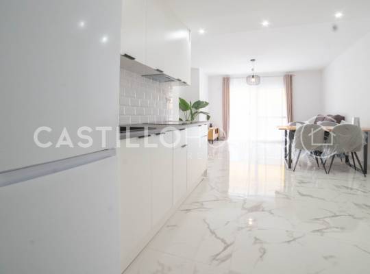 Resale - Lägenhet - Torrevieja - Centro