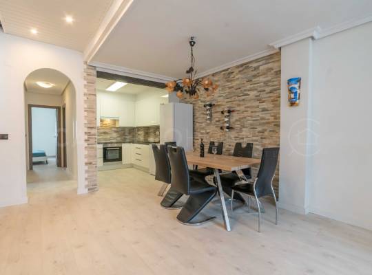 Resale - Lägenhet - Torrevieja - Centro