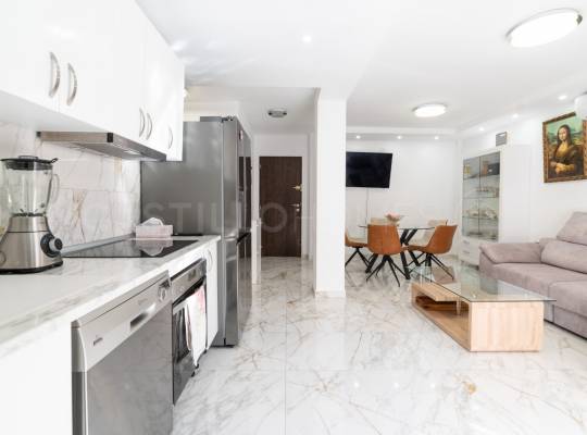 Resale - Lägenhet - Torrevieja - Centro