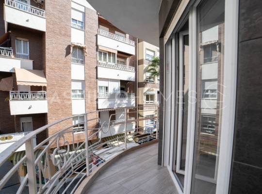 Resale - Lägenhet - Torrevieja - Centro