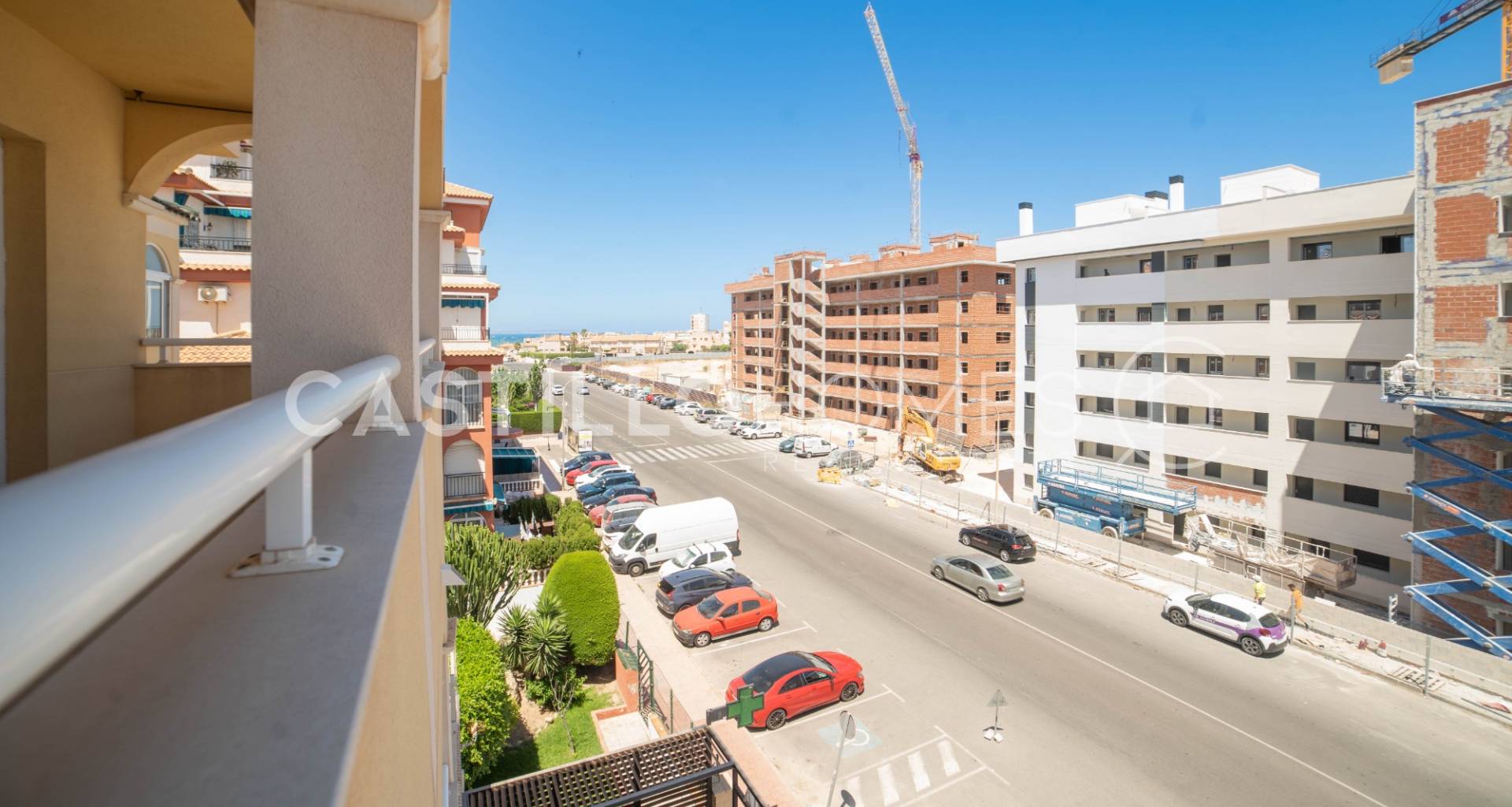 Resale - Lägenhet - Torrevieja - La Mata