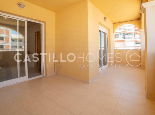 Resale - Lägenhet - Torrevieja - La Mata