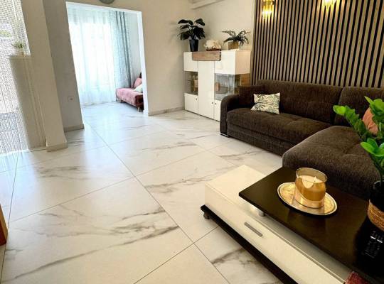 Resale - Lägenhet - Torrevieja - La Mata