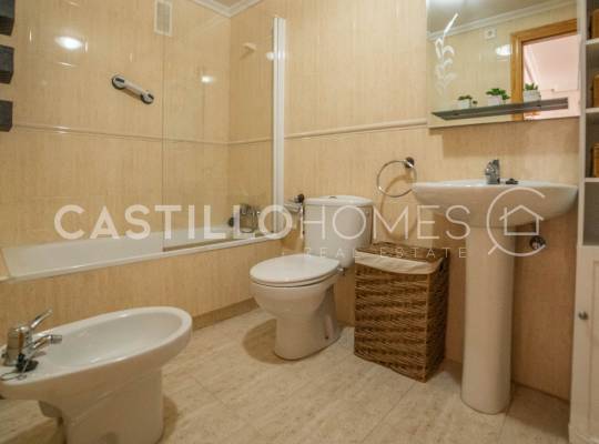 Resale - Lägenhet - Torrevieja - La Mata