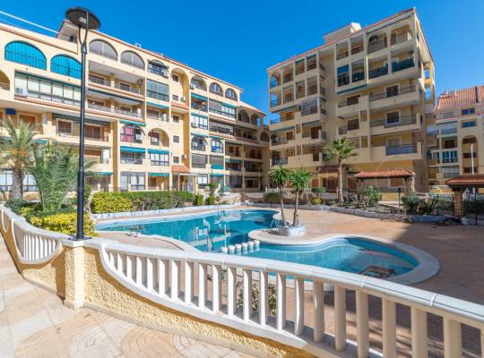 Resale - Lägenhet - Torrevieja - La Mata
