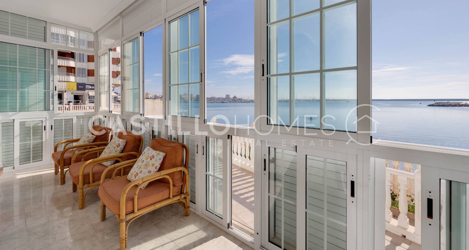 Resale - Lägenhet - Torrevieja - Playa del Acequión