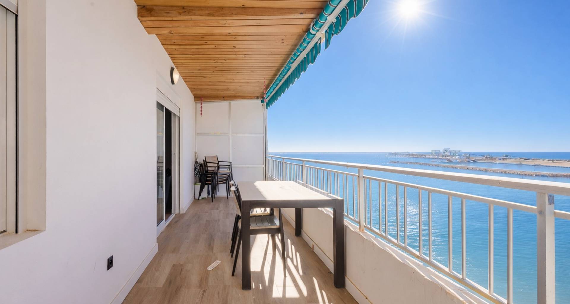 Resale - Lägenhet - Torrevieja - Playa del Acequión