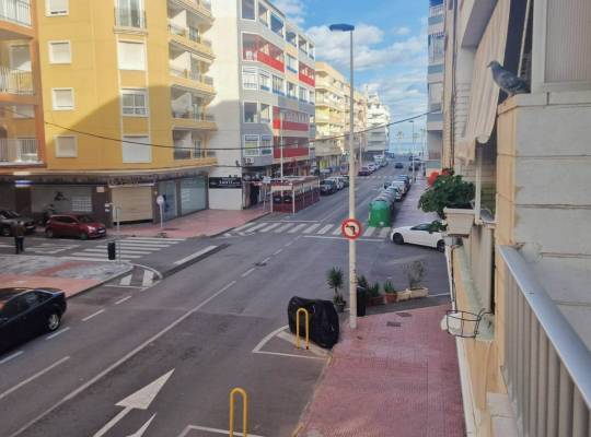 Resale - Lägenhet - Torrevieja - Playa del Cura