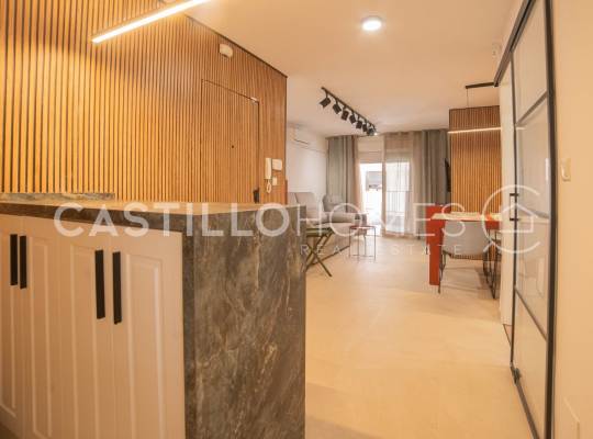Resale - Lägenhet - Torrevieja - Playa del Cura