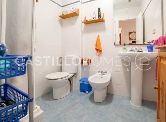 Resale - Lägenhet - Torrevieja - Playa del Cura