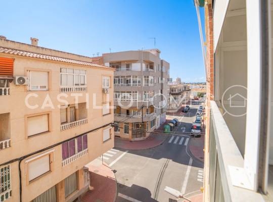 Resale - Lägenhet - Torrevieja - Playa Los Naufragos