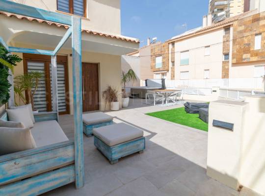 Resale - Maison jumelée -  - Santiago De La Ribera