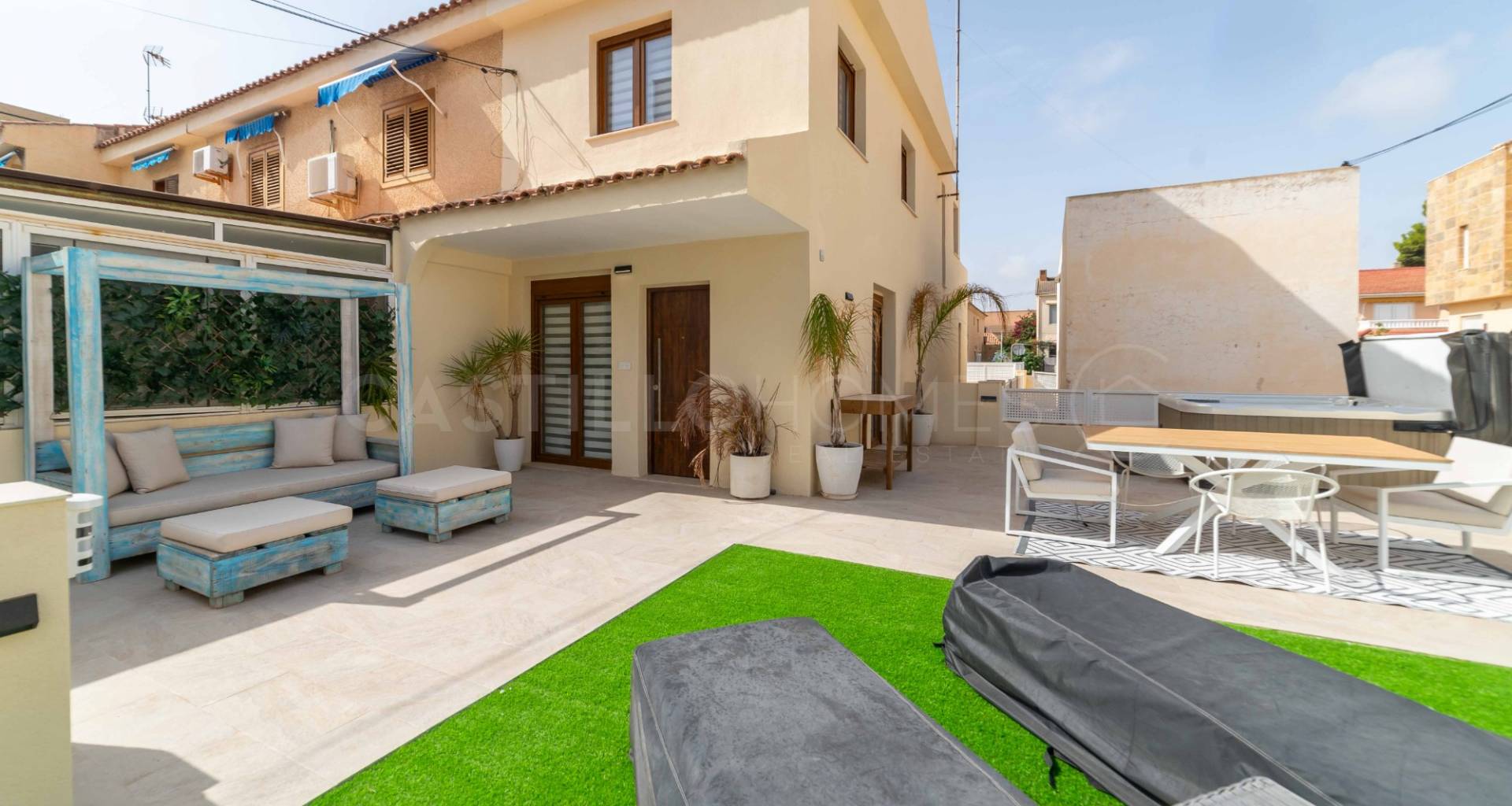 Resale - Maison jumelée -  - Santiago De La Ribera