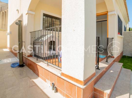 Resale - Maison jumelée - Torrevieja - Aguas Nuevas