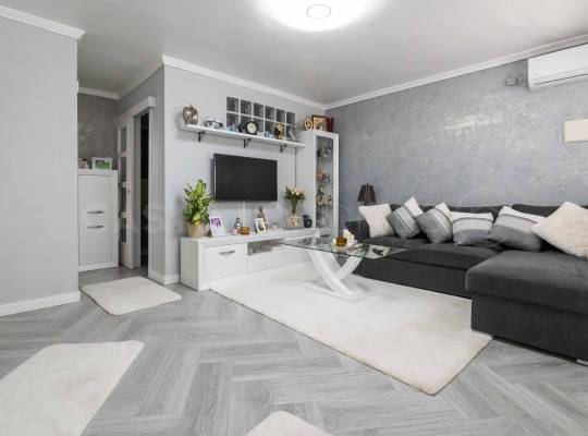 Resale - Maison jumelée - Torrevieja - La Siesta - El Salado -  Torreta