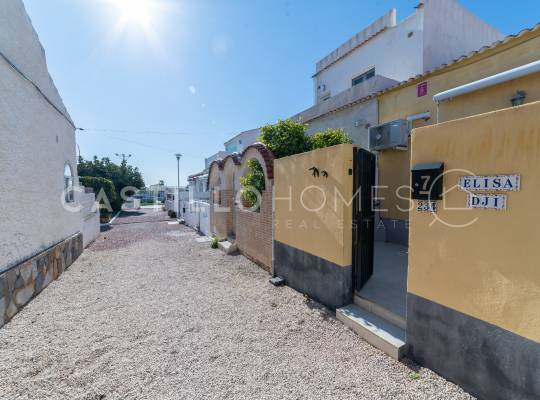 Resale - Maison jumelée - Torrevieja - La Siesta - El Salado -  Torreta