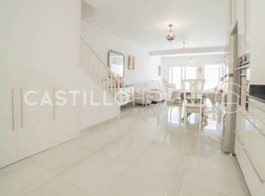 Resale - Maison jumelée - Torrevieja - Urb. Rosaleda