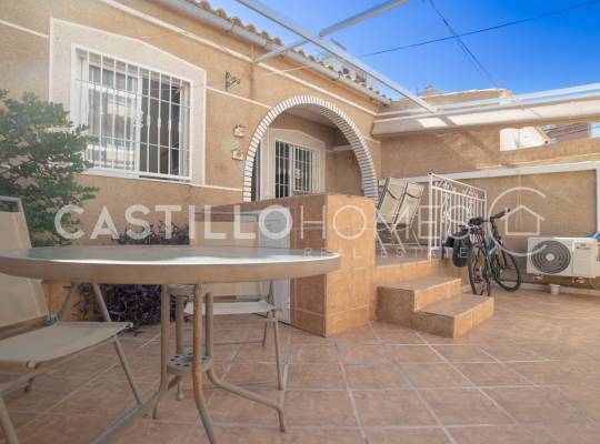 Resale - Radhus - Torrevieja - Aguas Nuevas