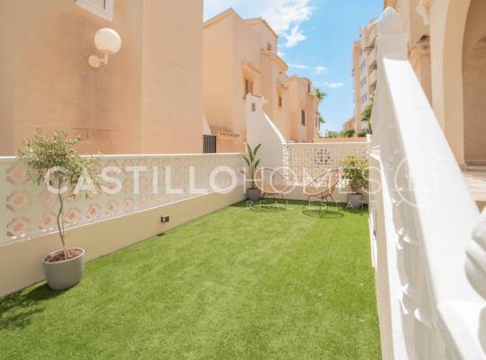 Resale - Radhus - Torrevieja - La Mata Pueblo
