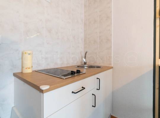 Resale - Studio - Torrevieja - Aguas Nuevas