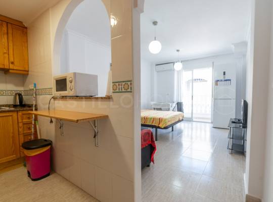 Resale - Studio - Torrevieja - Centro