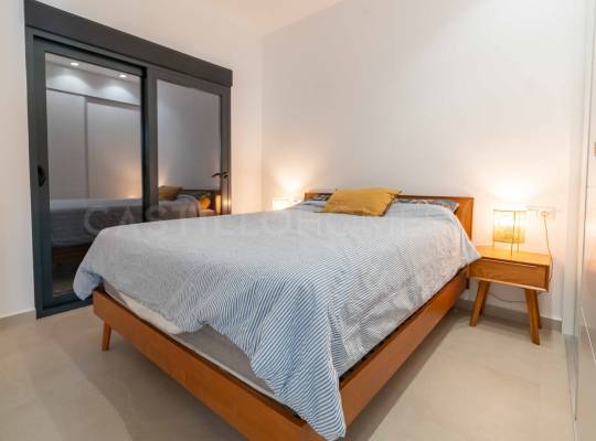 Resale - Townhouse - Benijofar