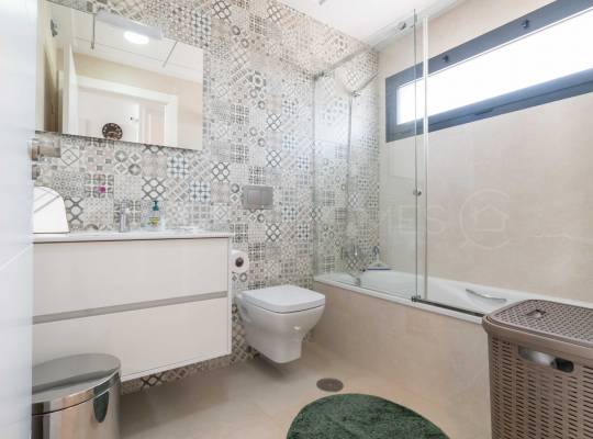 Resale - Townhouse - Benijofar