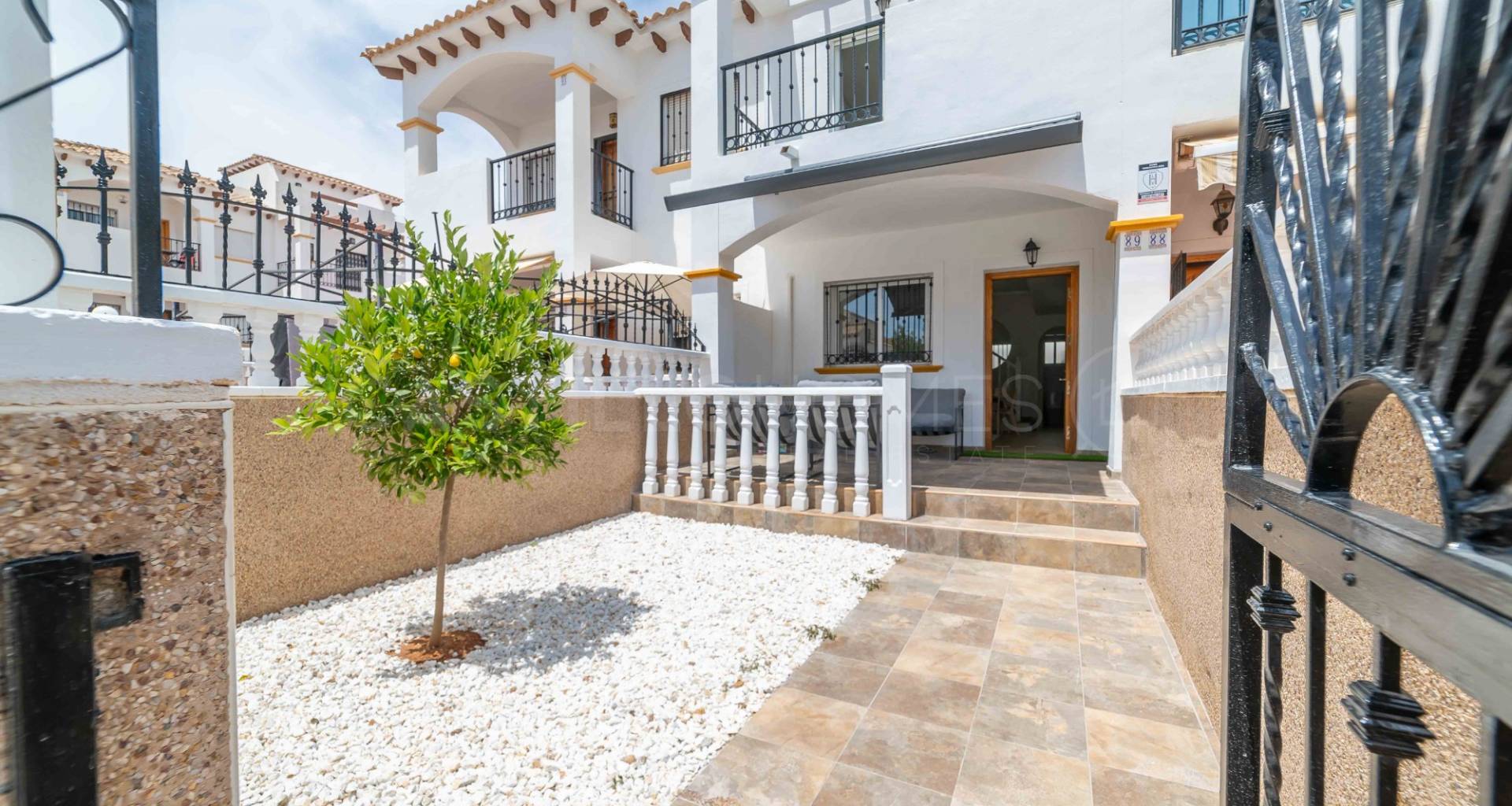 Resale - Townhouse - Orihuela Costa - Punta Prima