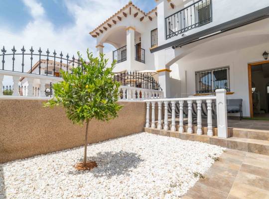 Resale - Townhouse - Orihuela Costa - Punta Prima
