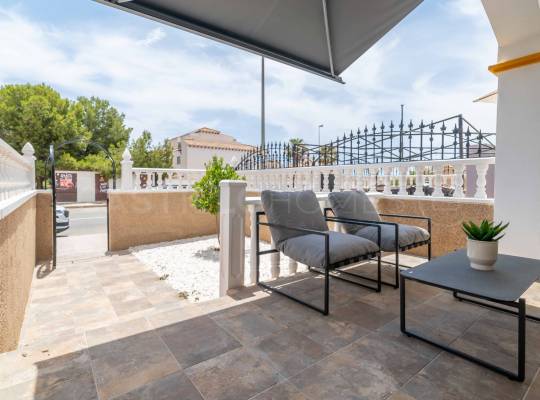 Resale - Townhouse - Orihuela Costa - Punta Prima