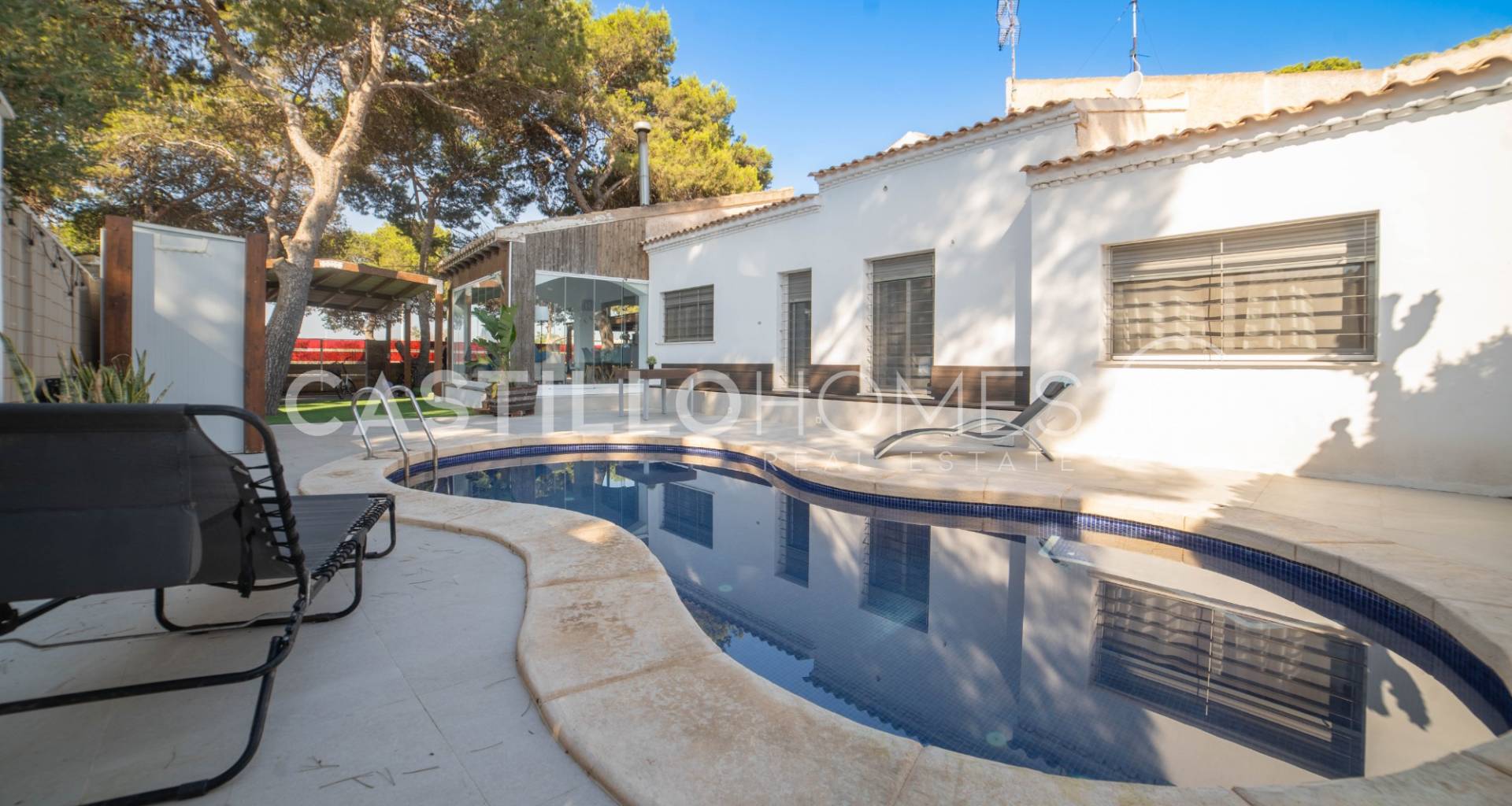 Resale - Townhouse - Orihuela Costa - Punta Prima