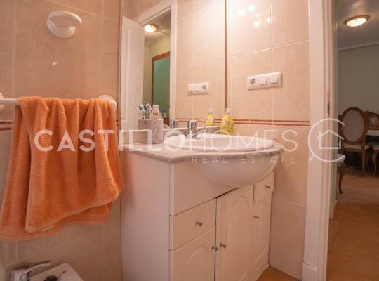 Resale - Townhouse - Torrevieja - Altos de la Bahía