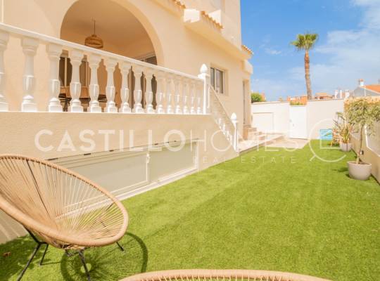 Resale - Townhouse - Torrevieja - La Mata Pueblo