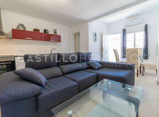 Resale - Townhouse - Torrevieja - La Siesta - El Salado -  Torreta