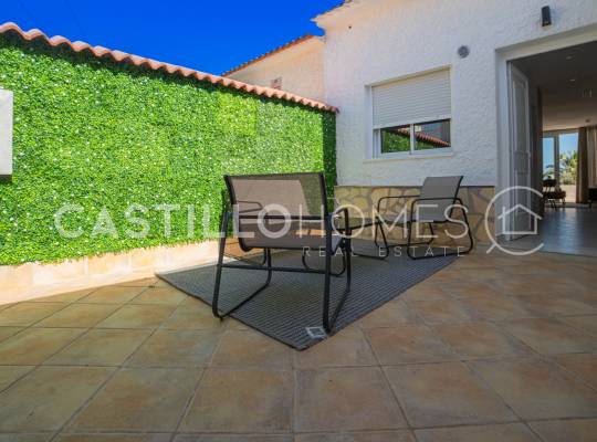 Resale - Townhouse - Torrevieja - Torrelamata - La Mata