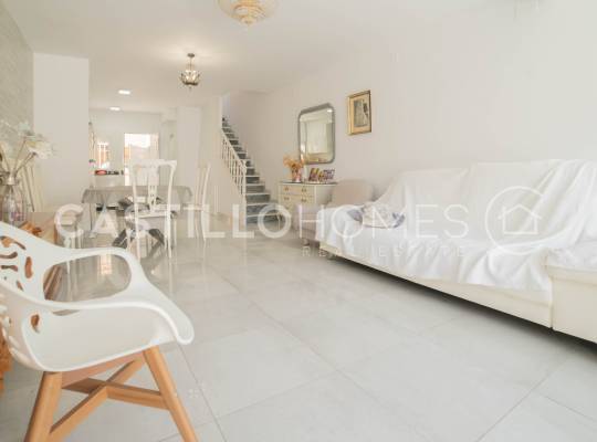 Resale - Townhouse - Torrevieja - Urb. Rosaleda