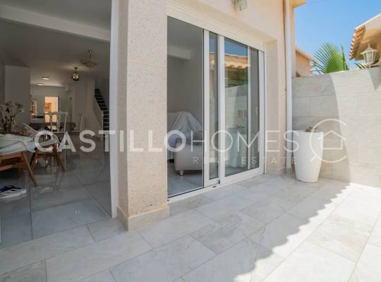Resale - Townhouse - Torrevieja - Urb. Rosaleda